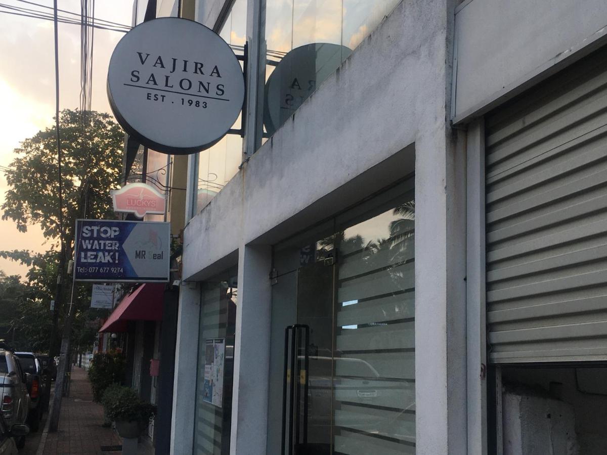 Visakha 6 Hotel Colombo Luaran gambar
