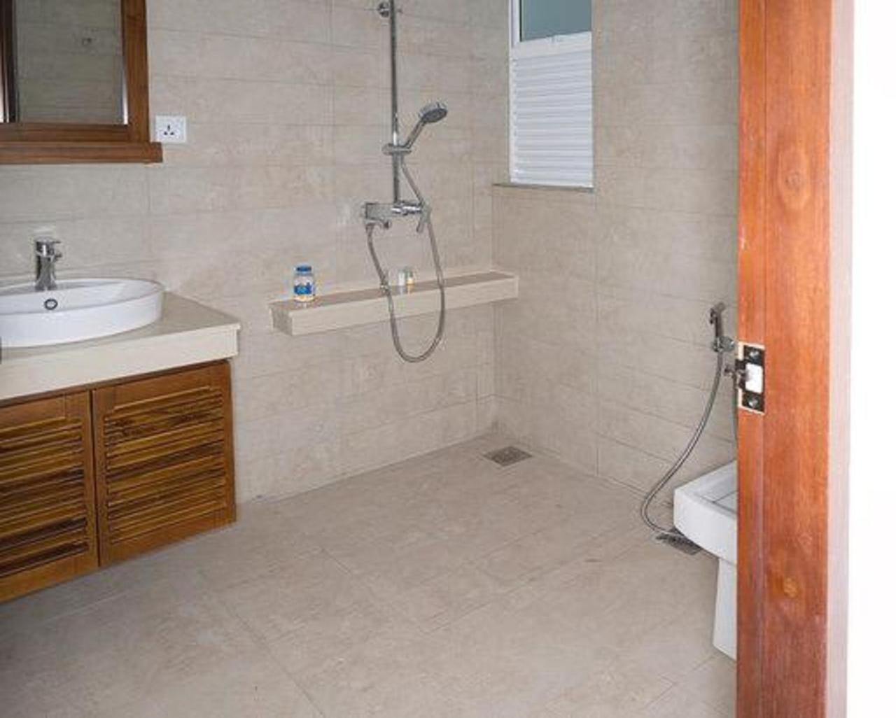 Visakha 6 Hotel Colombo Luaran gambar