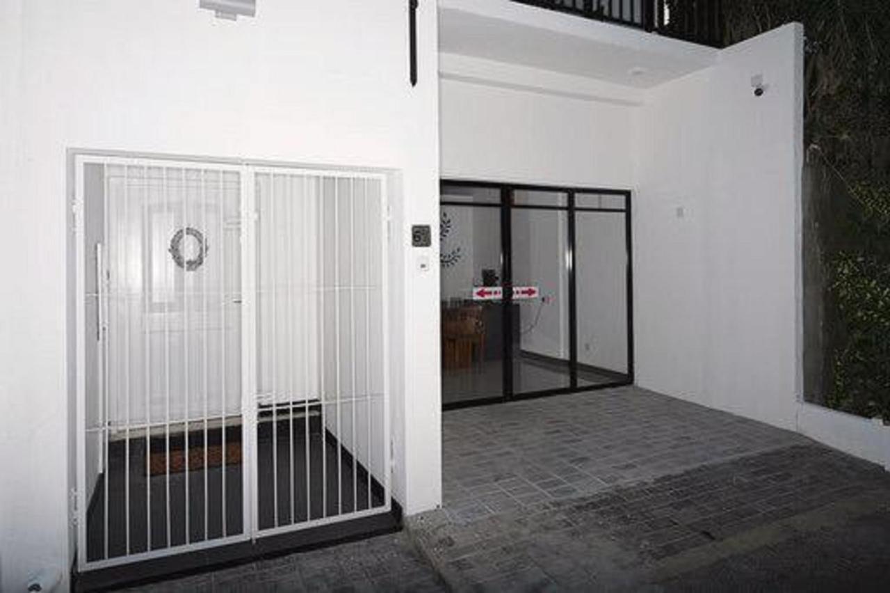 Visakha 6 Hotel Colombo Luaran gambar