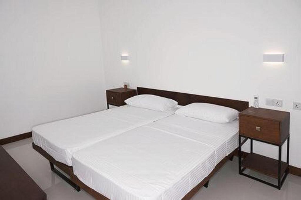 Visakha 6 Hotel Colombo Luaran gambar